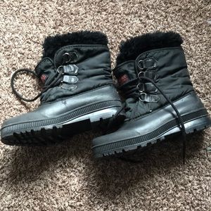 Women’s classic vintage Sorel boots.